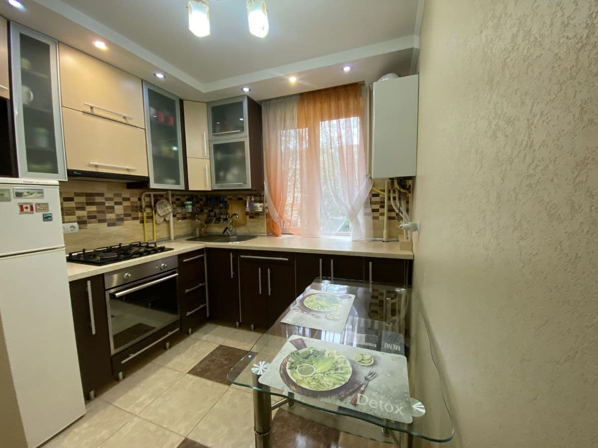 Apartament cu 2 camere, 42 m², 2 etaj