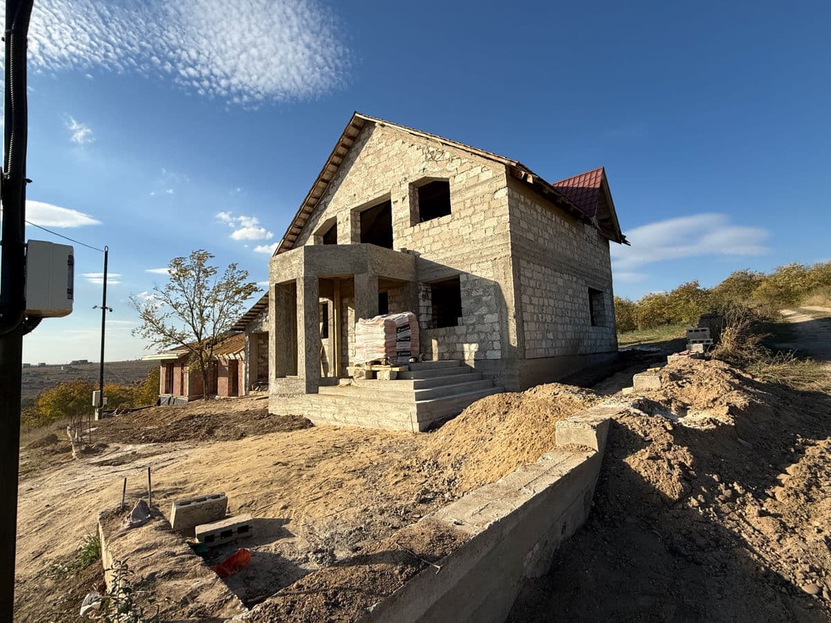 Casă 170 m² pe teren 7 ari