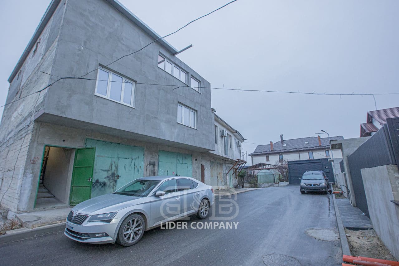 Casă spațioasă cu 3 nivele de vânzare - sectorul Rîșcani
