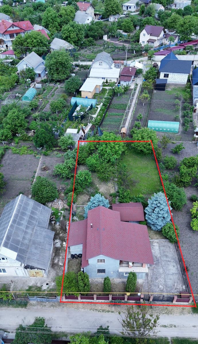 Casă 95 m² pe teren 7 ari