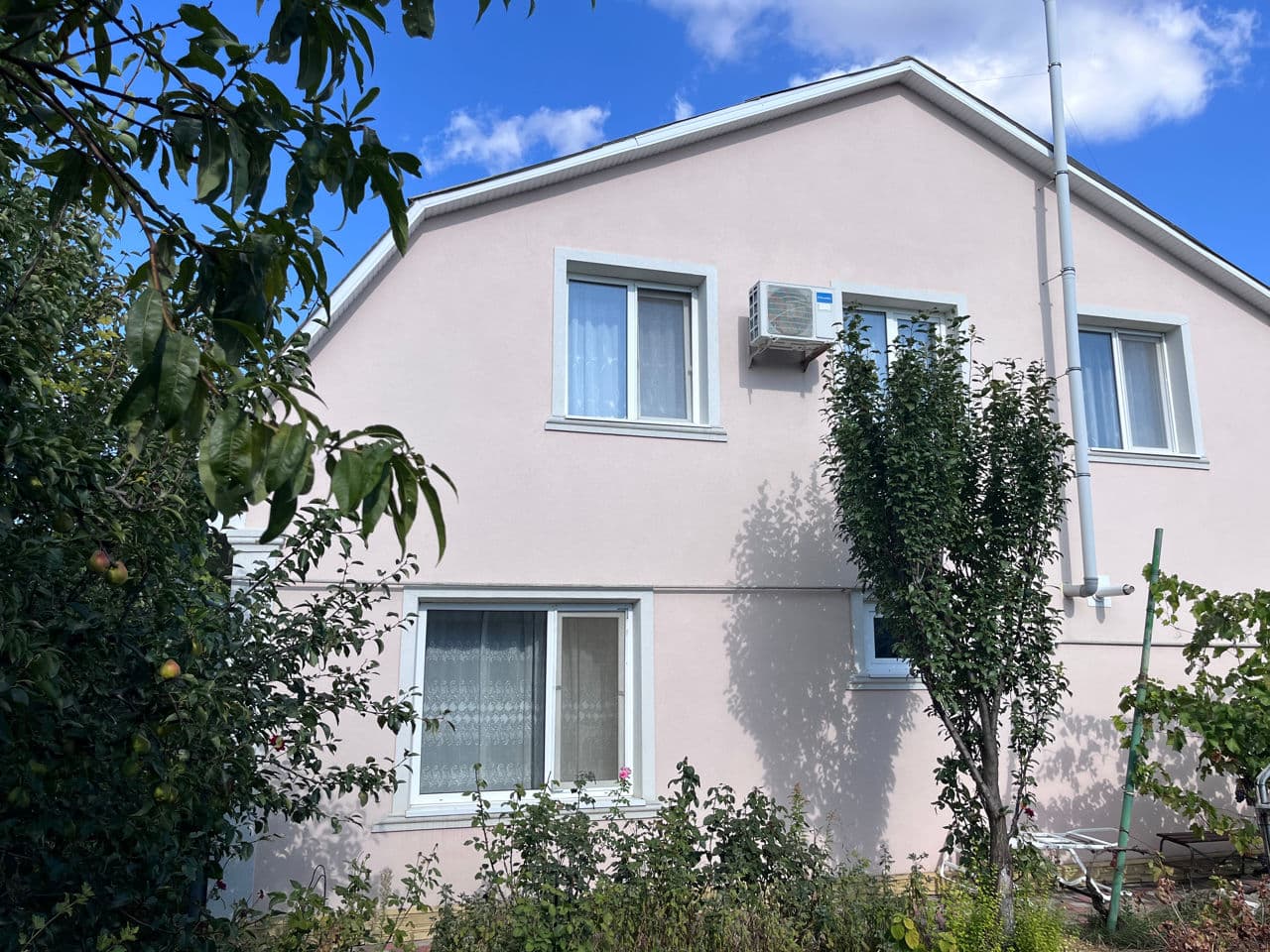 Casă 167 m² pe teren 10 ari