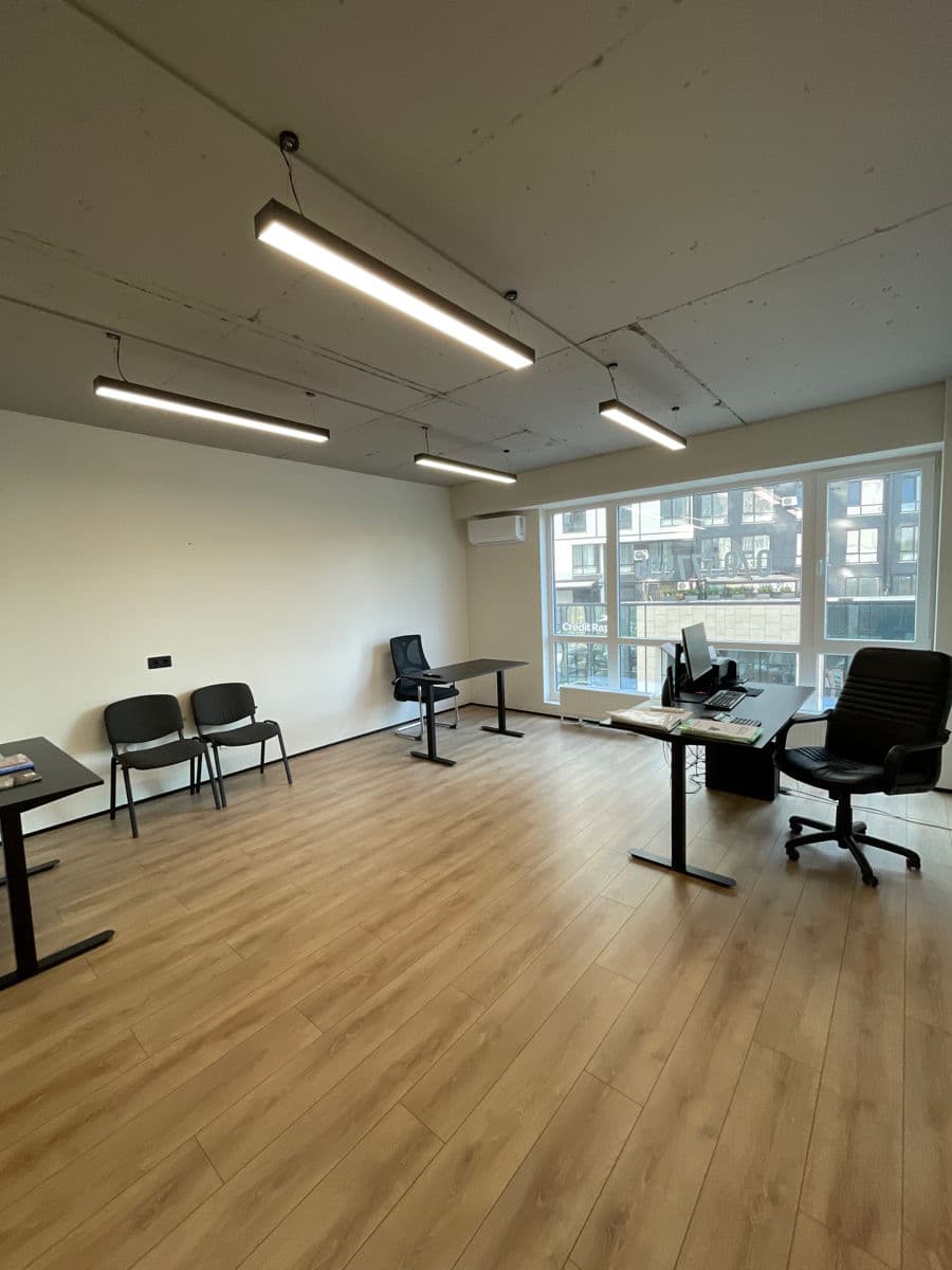 83 m², spațiu de birou