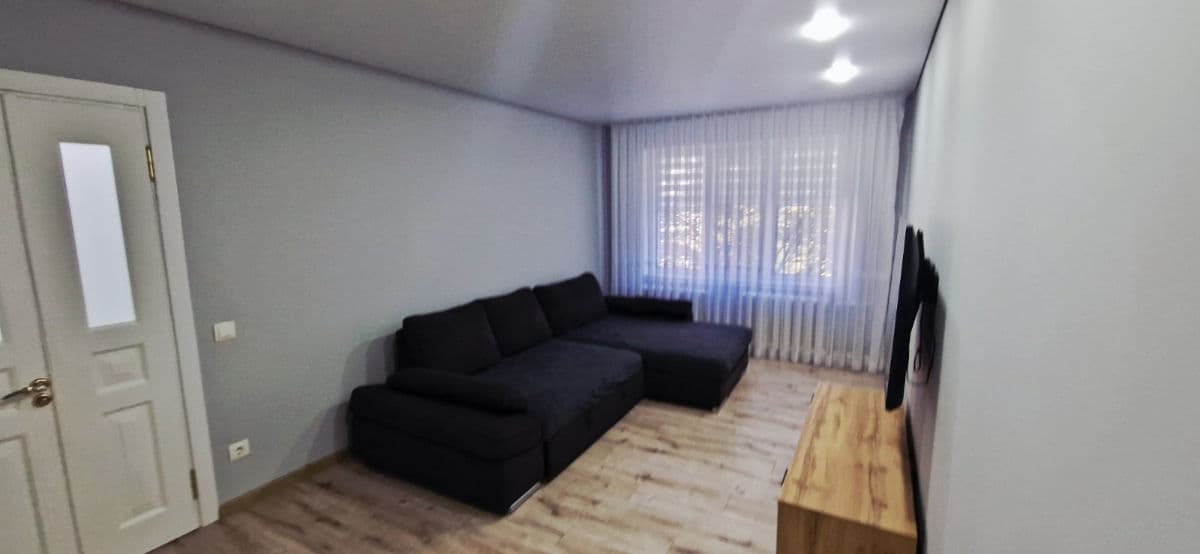 Apartament cu 3 camere, 70 m², 4 etaj