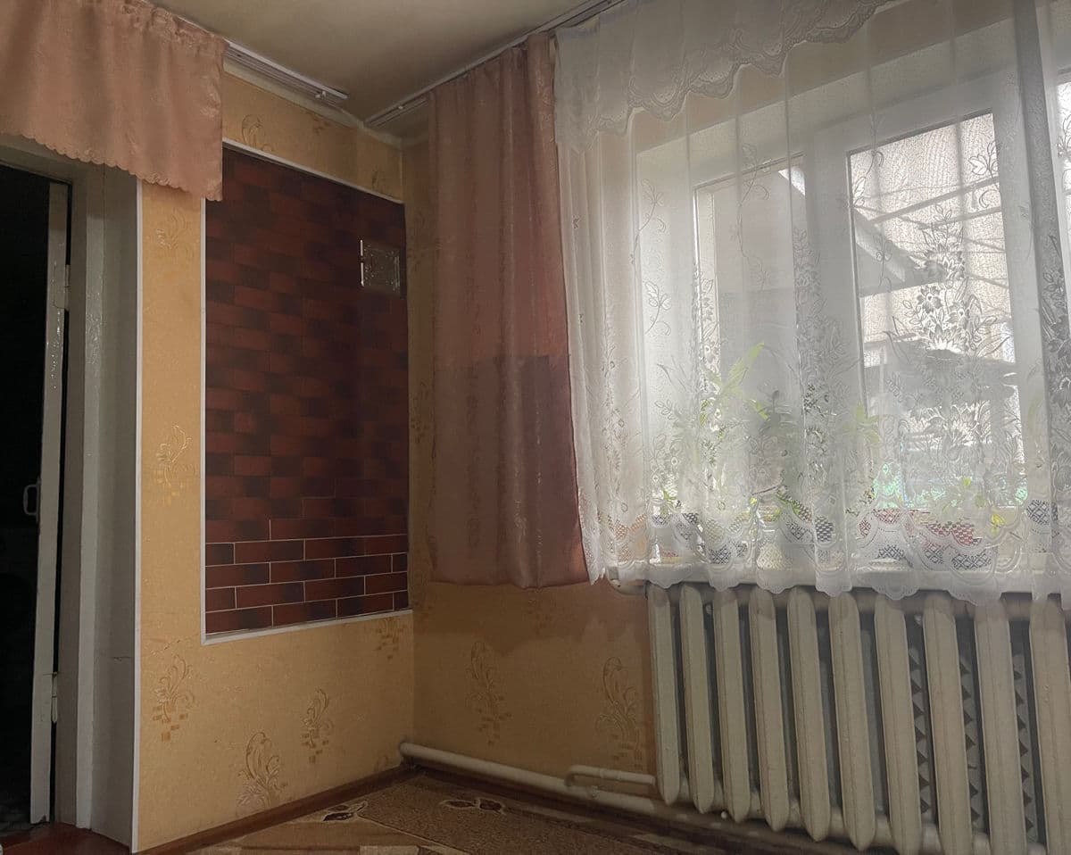 Продам в центре  или обменяю