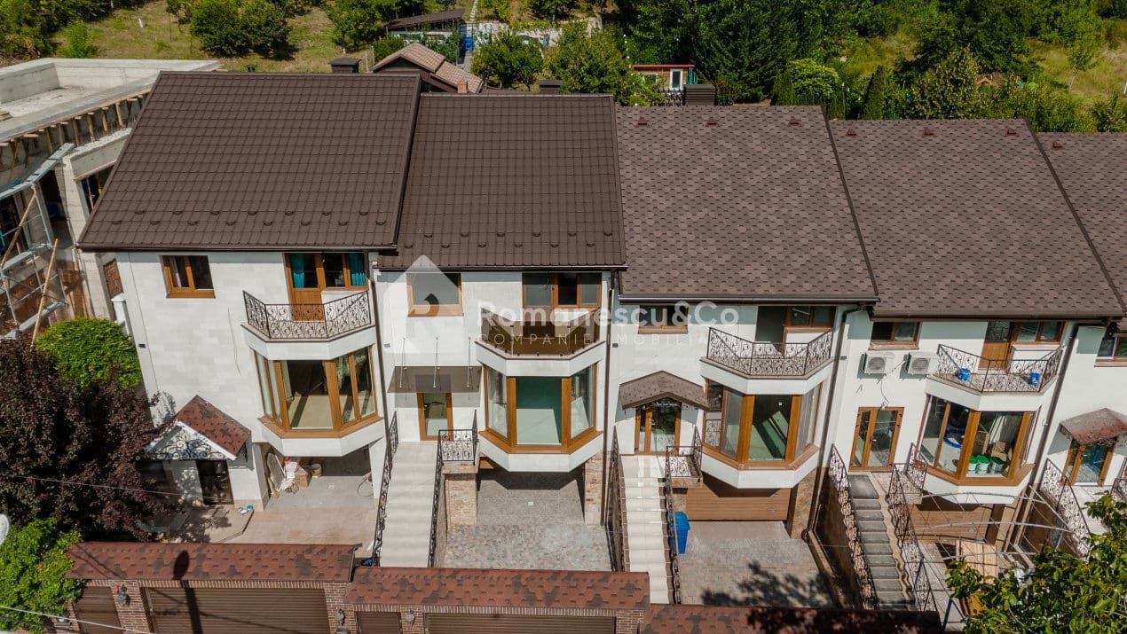 Casă 225 m² pe teren 2 ari