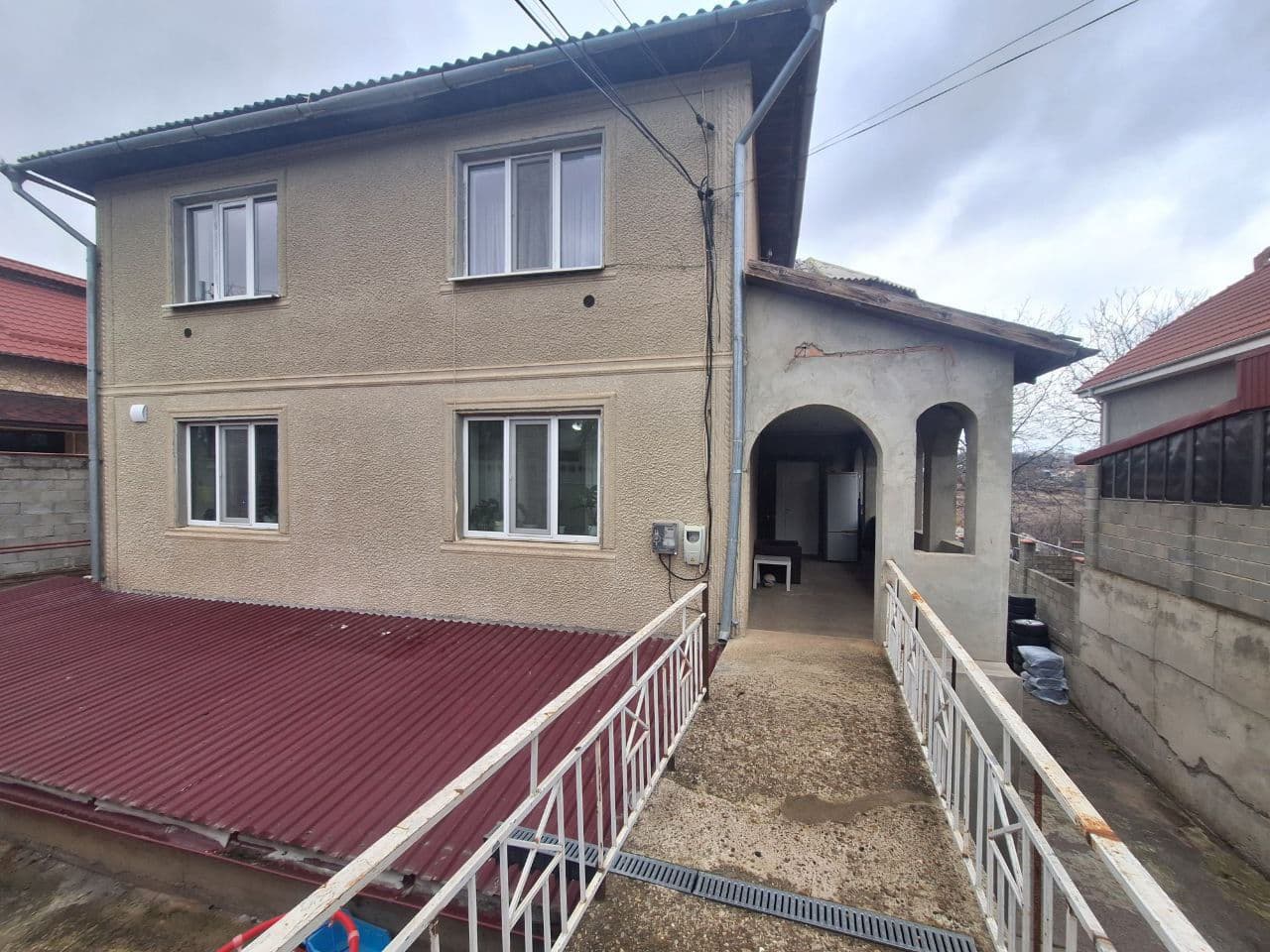 Casă 150 m² pe teren 6 ari