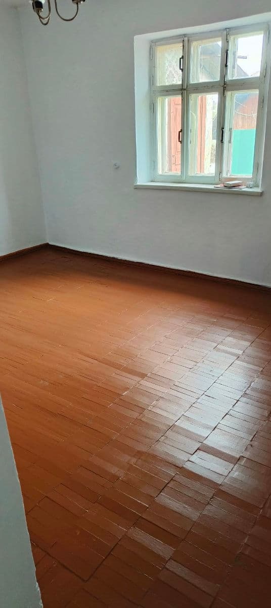 Casă 75 m² pe teren 6 ari