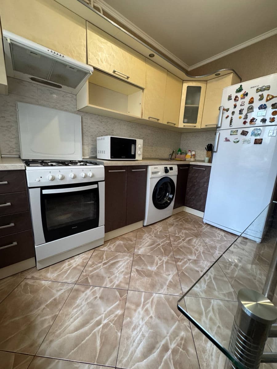 Apartament cu 3 camere, 70 m², 2 etaj