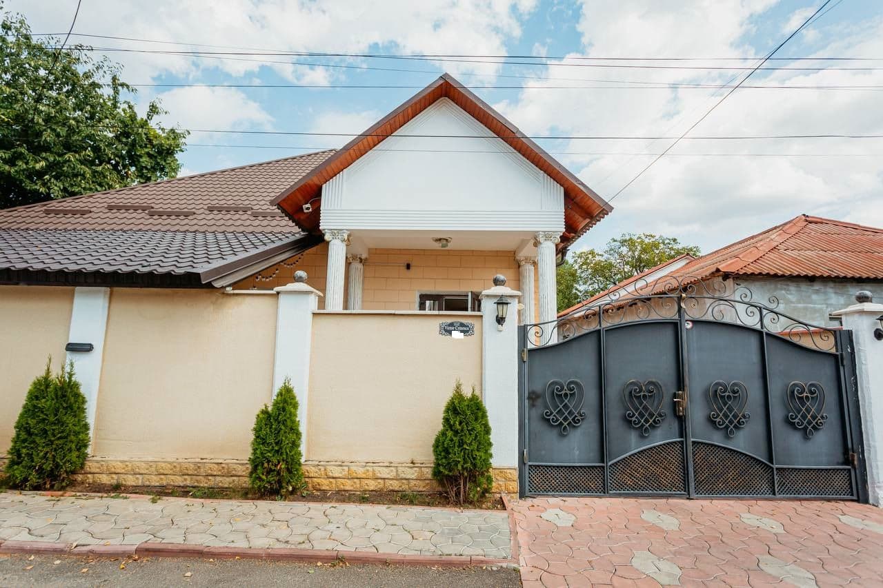 Casă 170 m² pe teren 6 ari