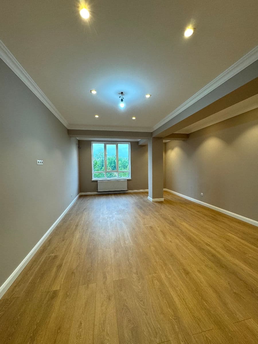 Apartament cu 2 camere, 73 m², 4 etaj