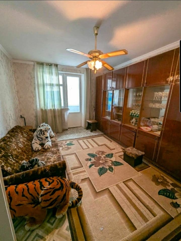 Apartament cu 3 camere, 70 m², 5 etaj