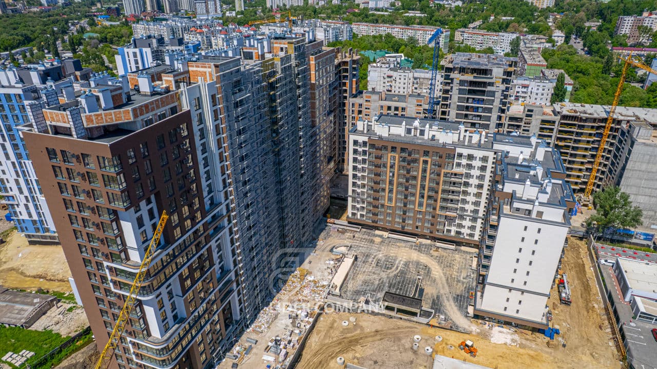 Apartament cu 2 camere, 80 m², 8 etaj