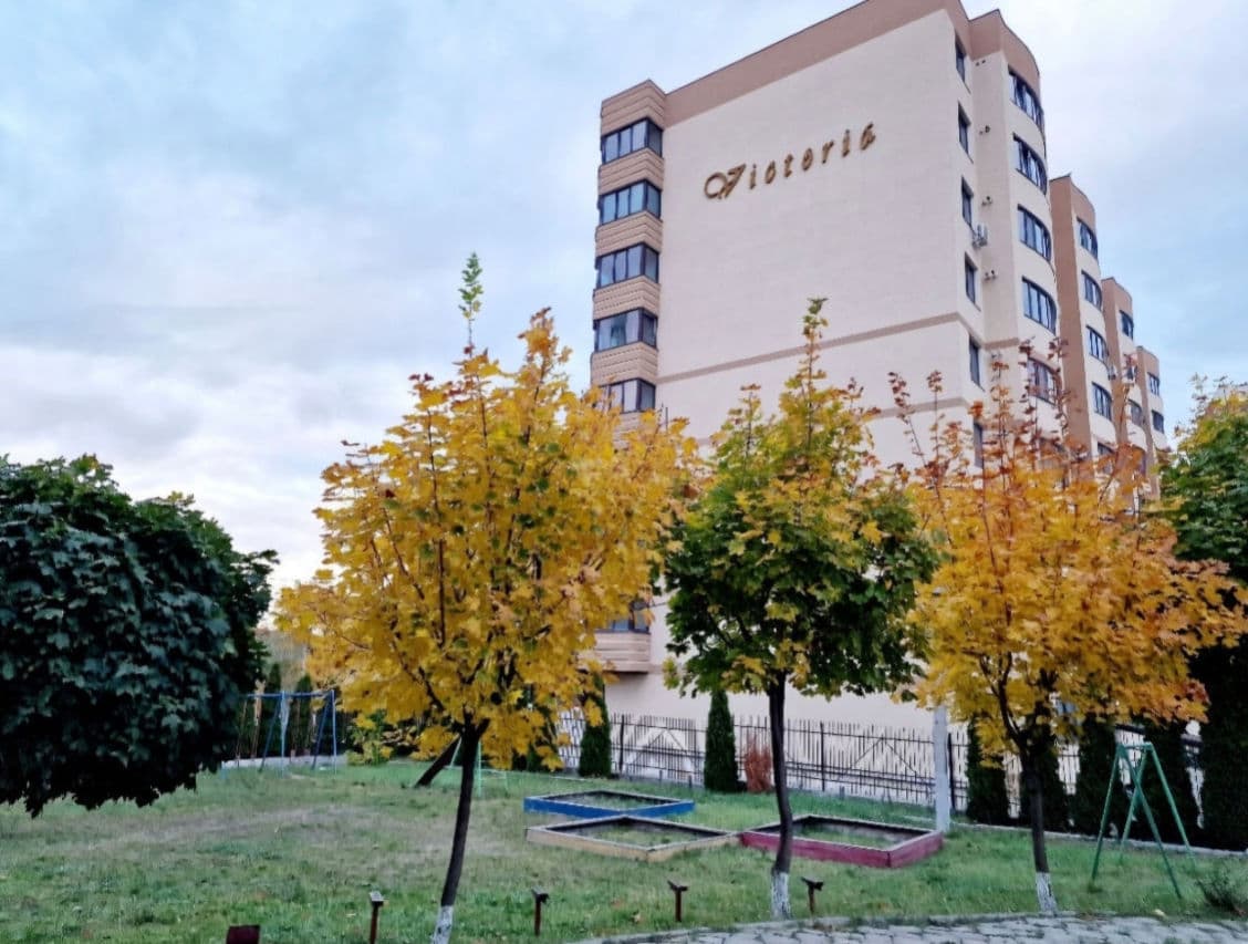 Apartament cu 2 camere, 80 m², 3 etaj