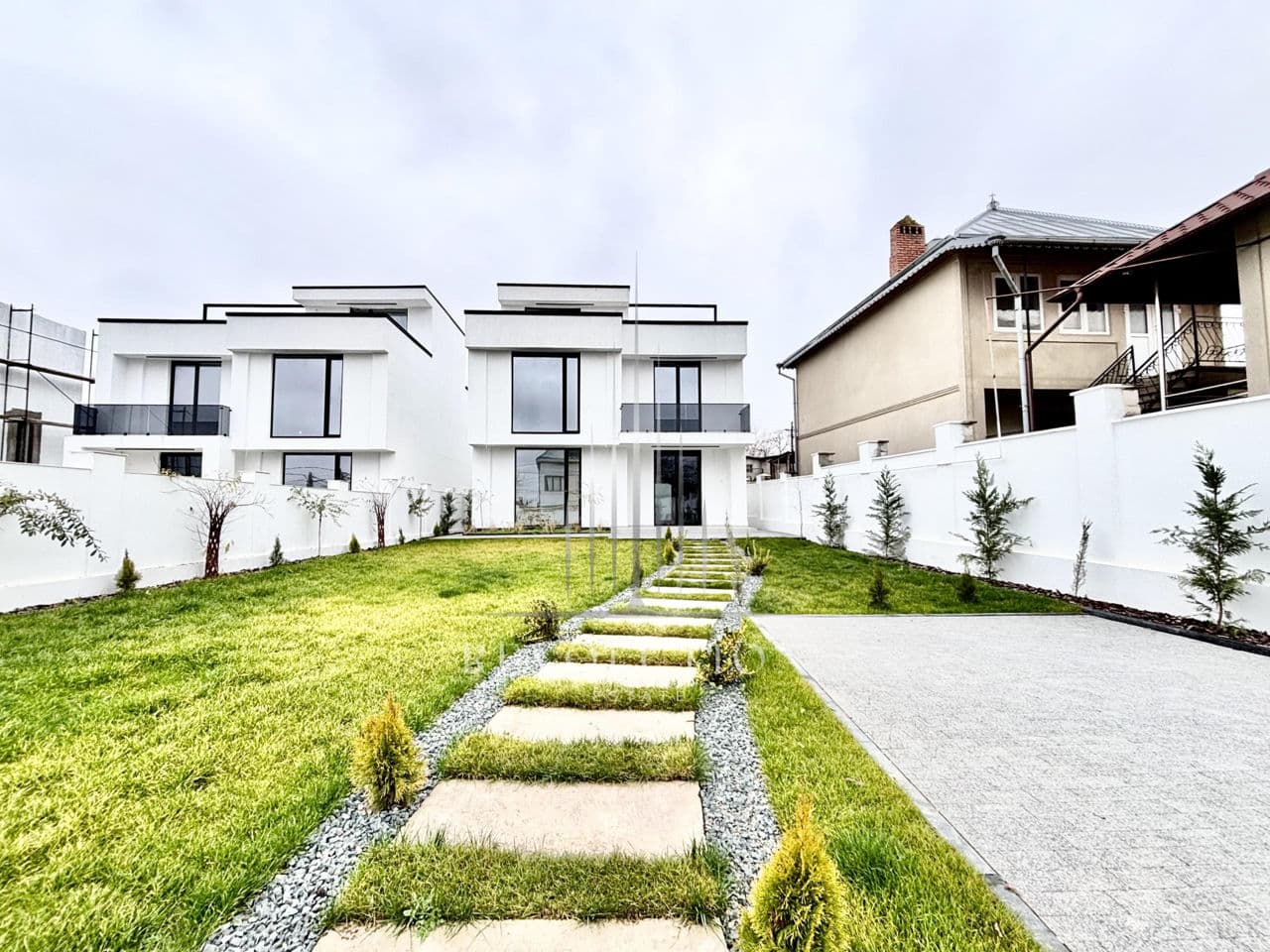Casă 260 m²