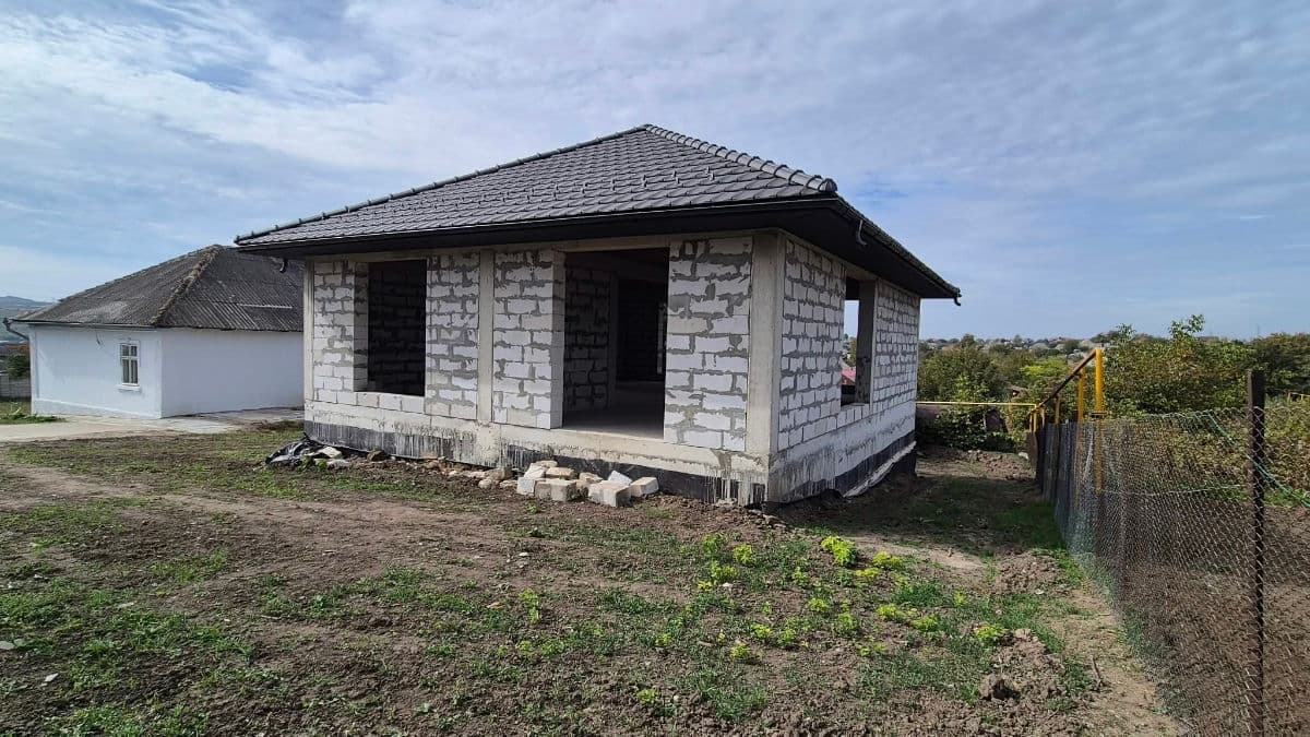 Casă 165 m² pe teren 6 ari