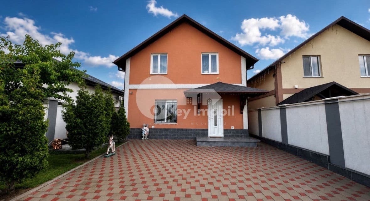 Casă 145 m² pe teren 4 ari