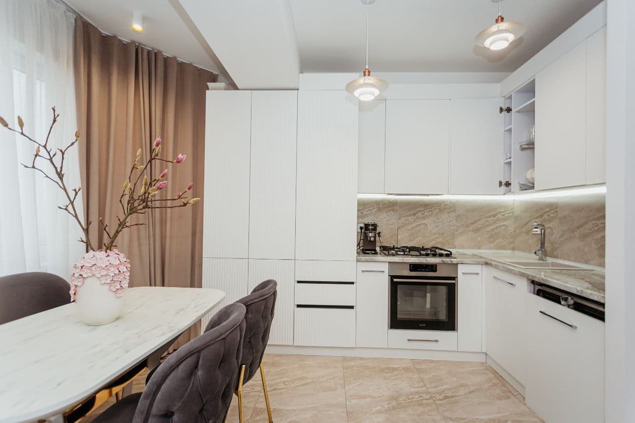Apartament cu 2 camere, 78 m², 7 etaj