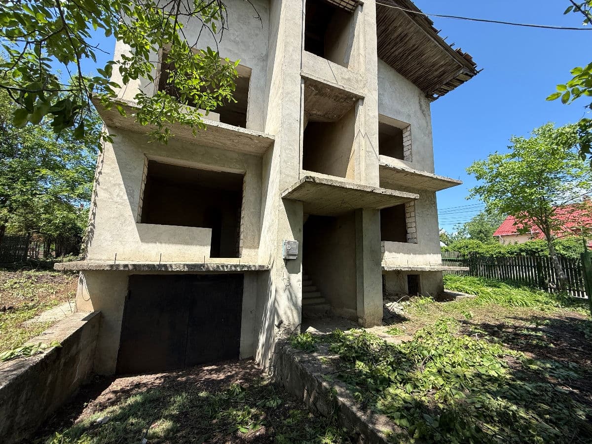 8 ari, teren pentru construcții