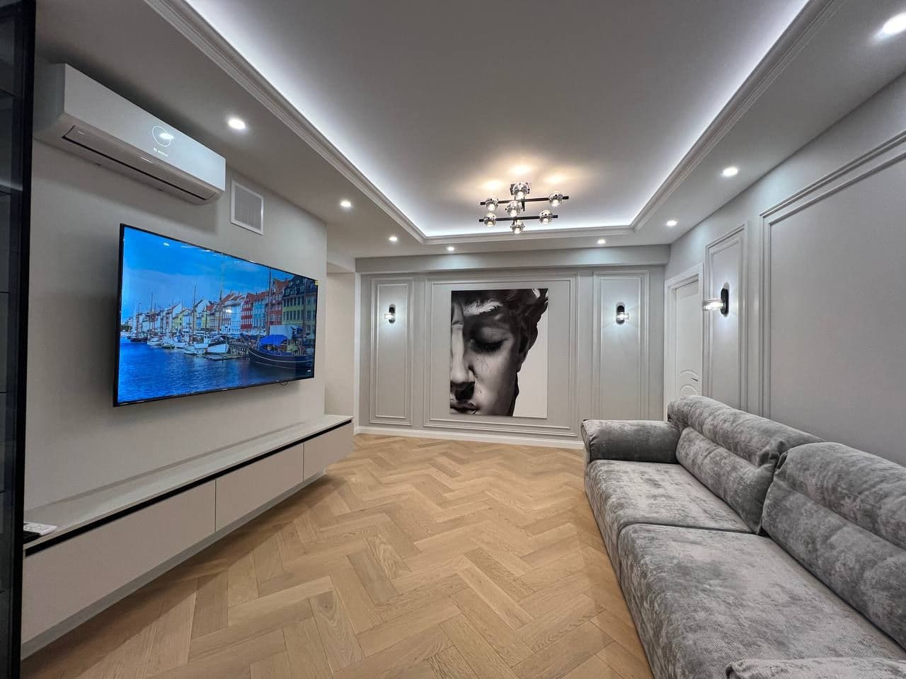 Apartament cu 3 camere, 85 m², 5 etaj