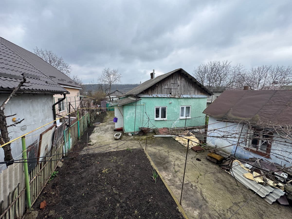 Casă 60 m² pe teren 4 ari