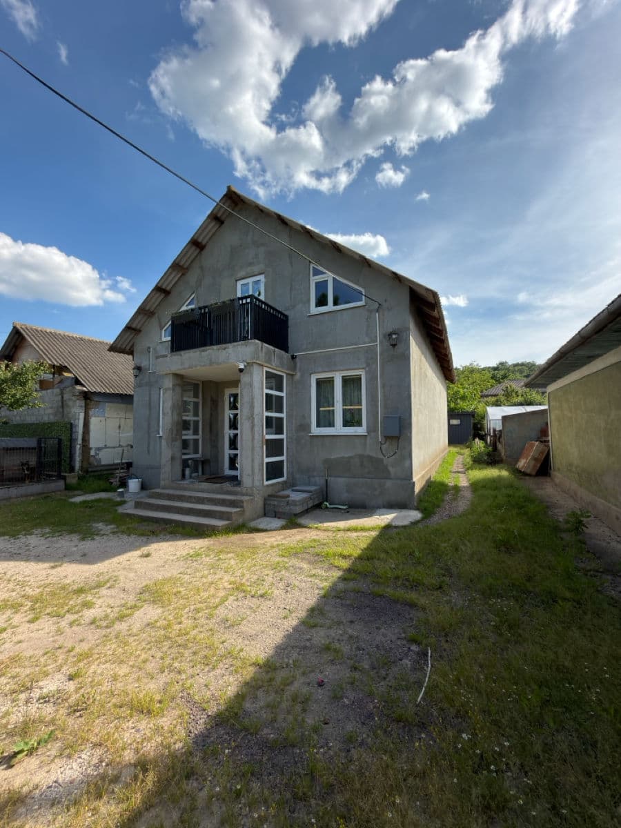 Casă 150 m² pe teren 6 ari
