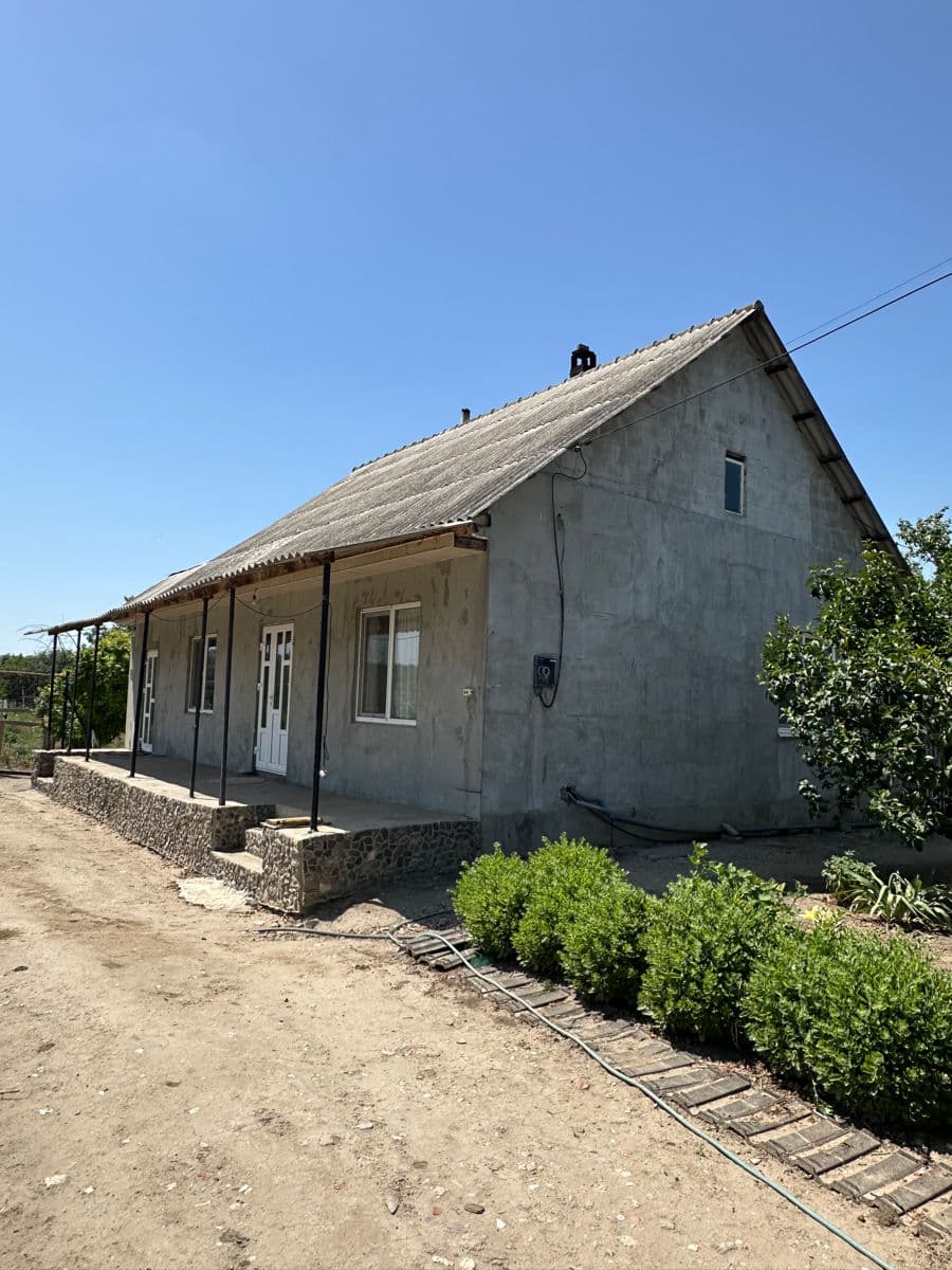 Casă 89 m² pe teren 13 ari