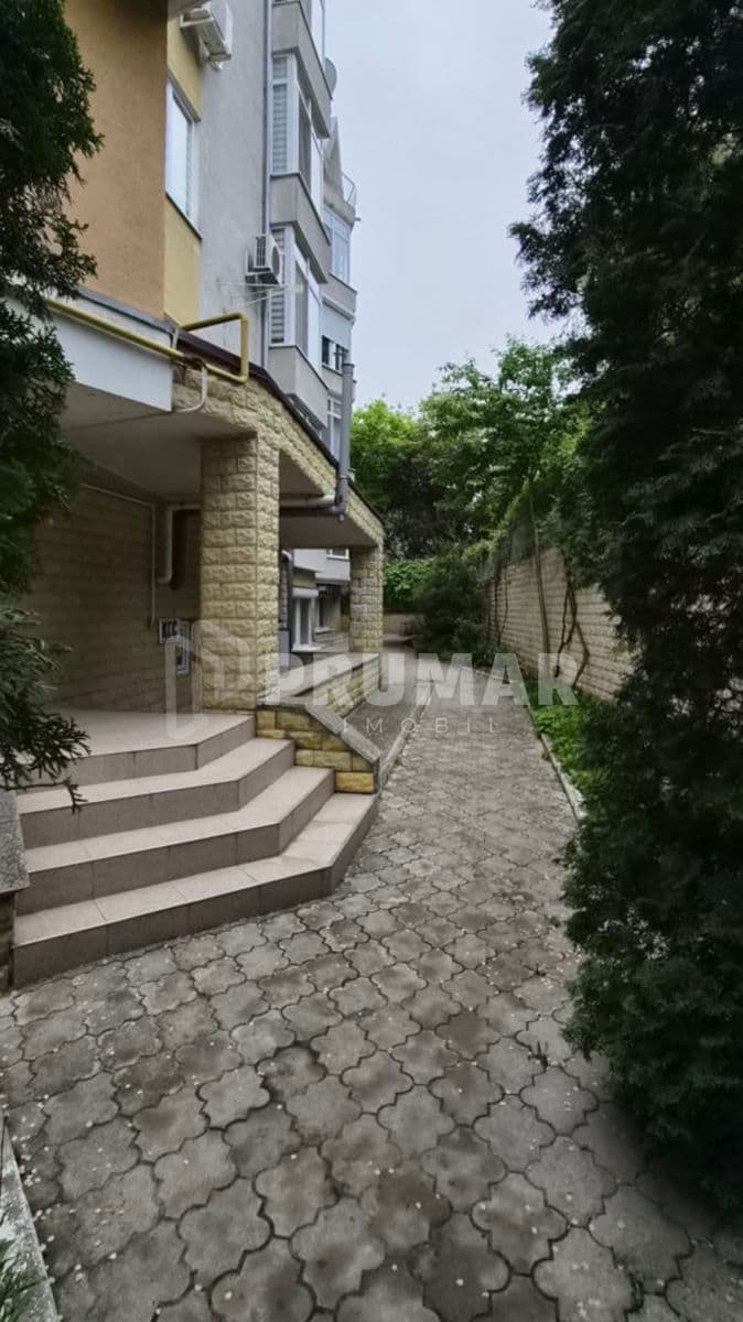 210 m², spațiu de birou