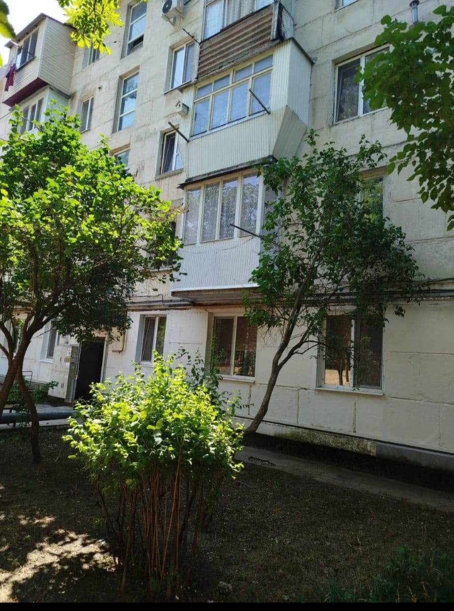 Apartament cu 3 camere, 57 m², 2 etaj