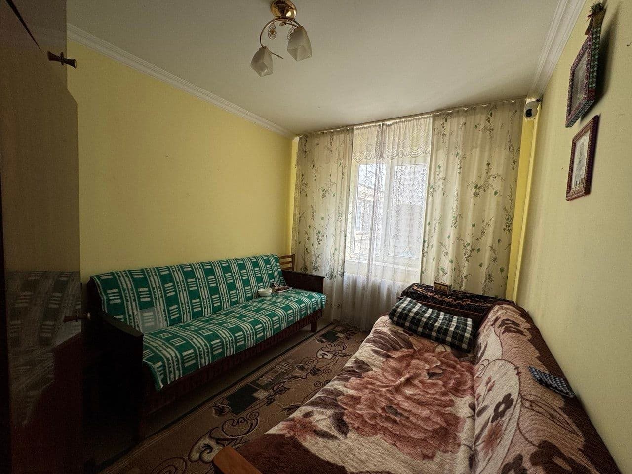 Apartament cu 3 camere, 70 m², 1 etaj