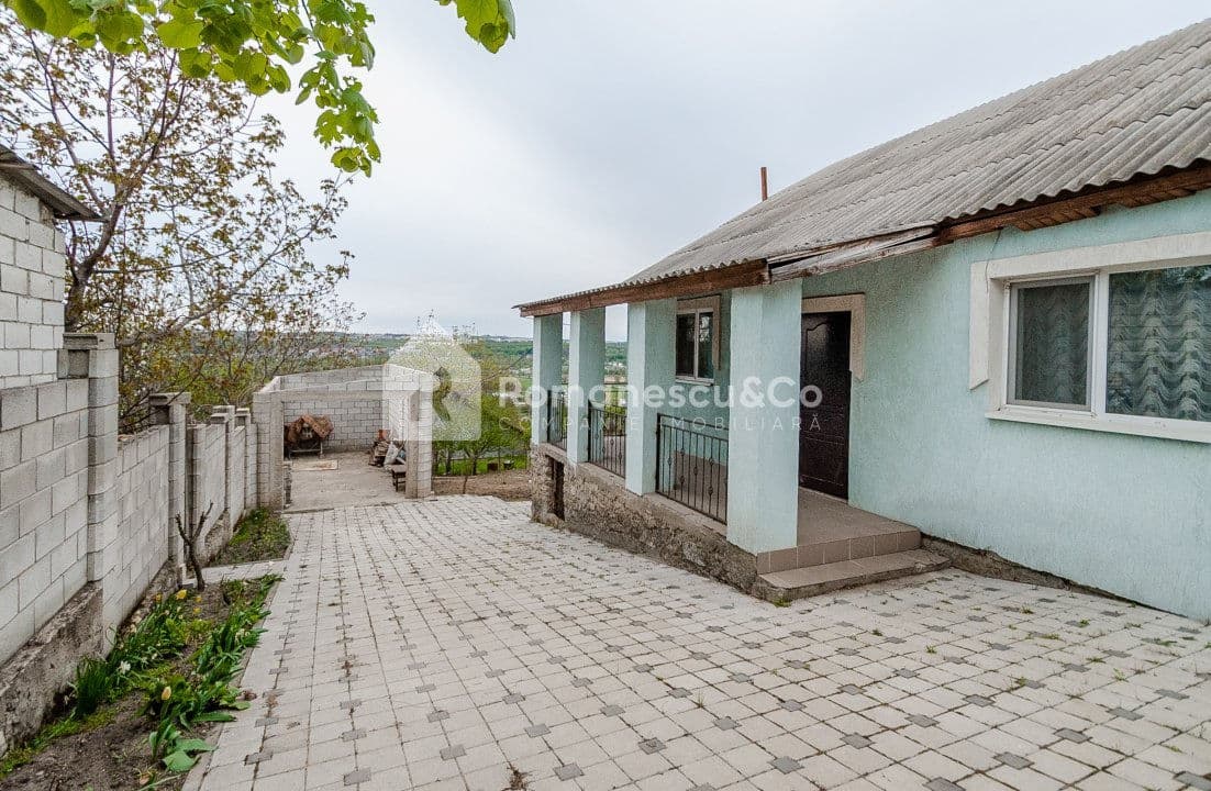 Casă 101 m² pe teren 6 ari