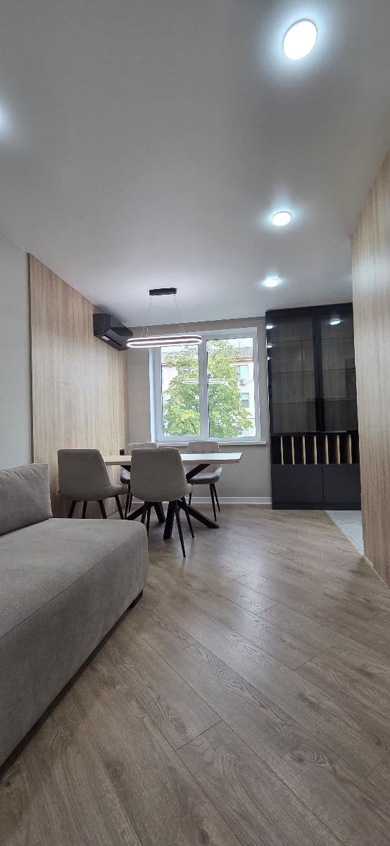 Apartament cu 2 camere, 62 m², 3 etaj