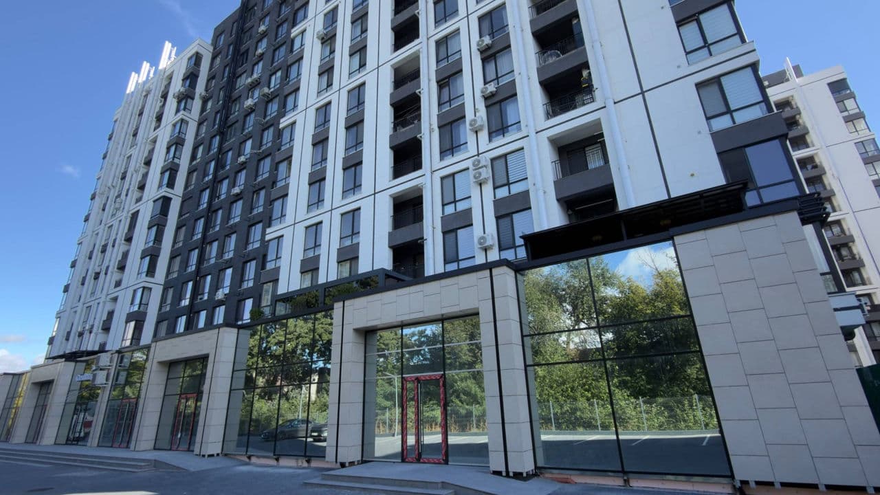 222 m², spațiu comercial