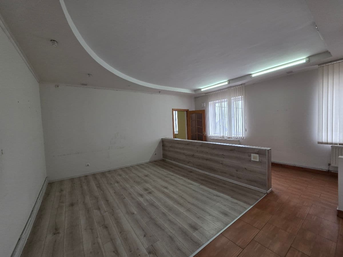 80 m², Spațiu universal