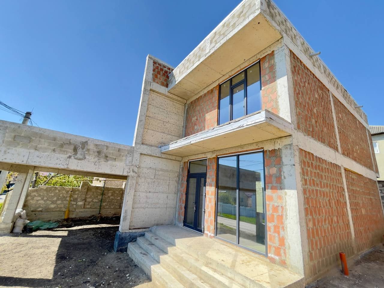 Casă 215 m² pe teren 3 ari