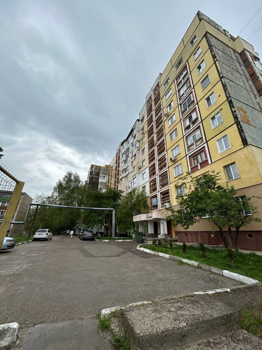 Apartament cu 4 camere, 80 m², 6 etaj