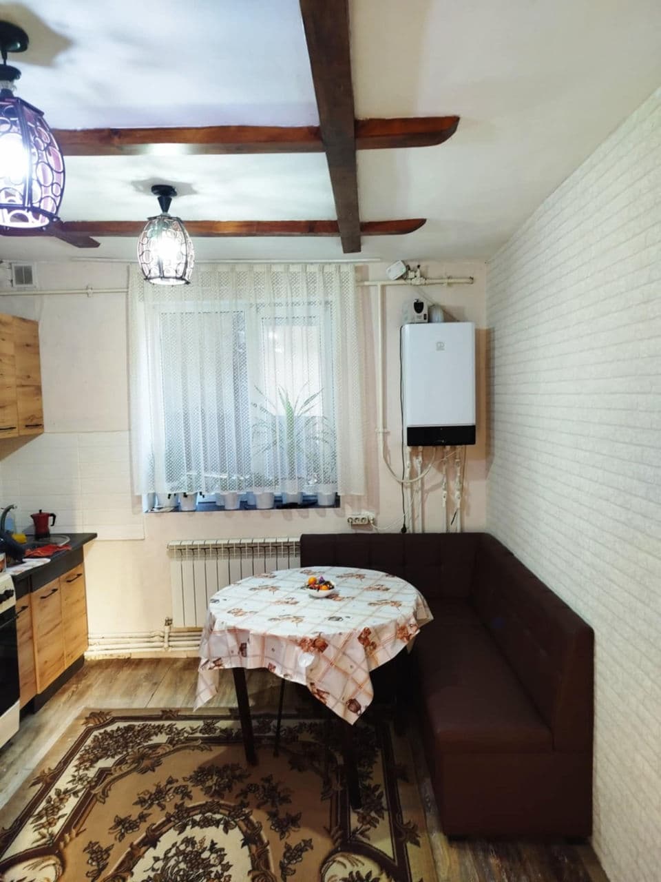 Casă 80 m² pe teren 3 hectare