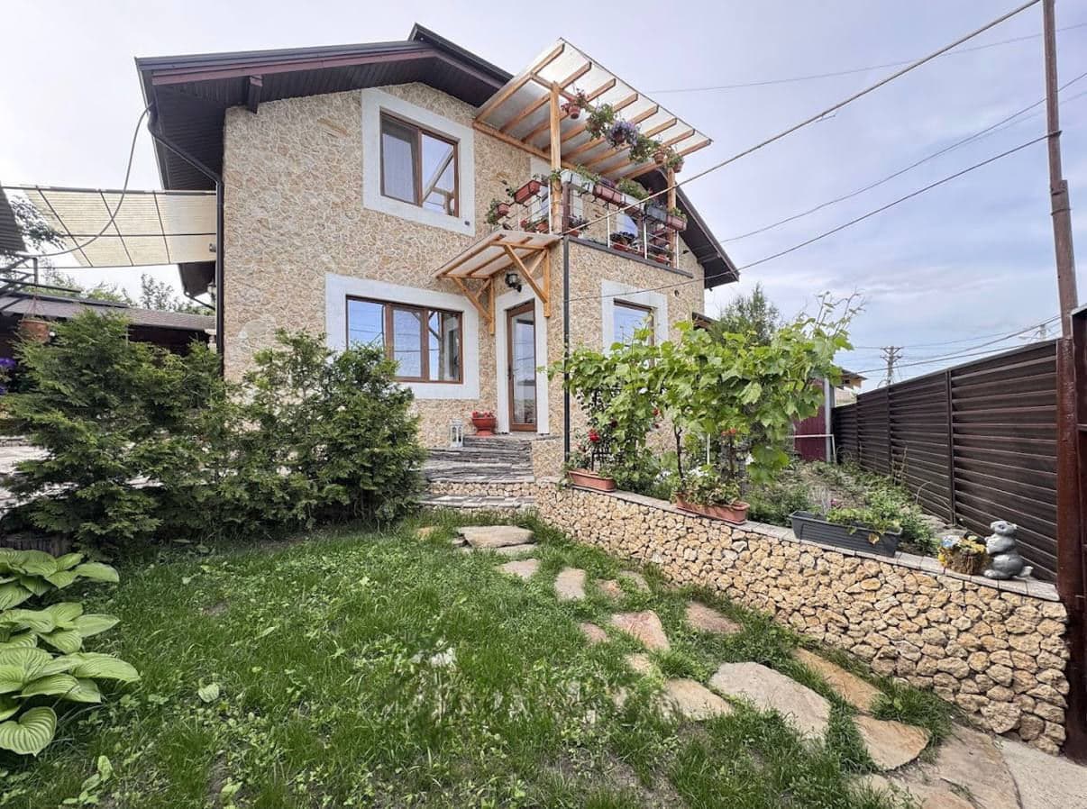 Casă 170 m² pe teren 3 ari