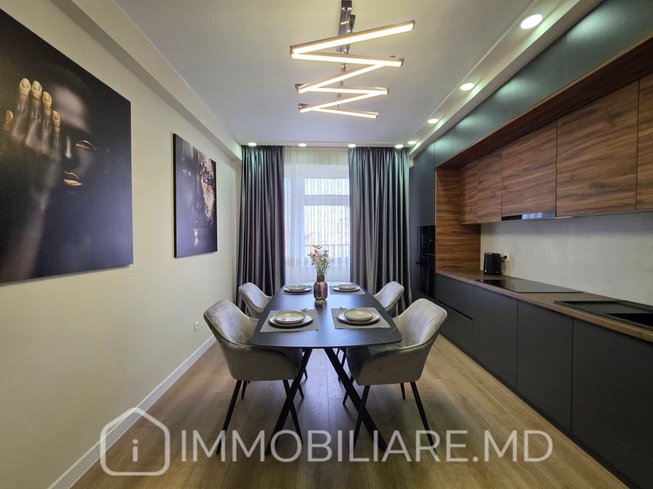 Apartament cu 2 camere, 82 m², 11 etaj