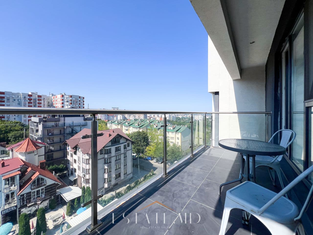 Apartament cu 2 camere, 72 m², 8 etaj