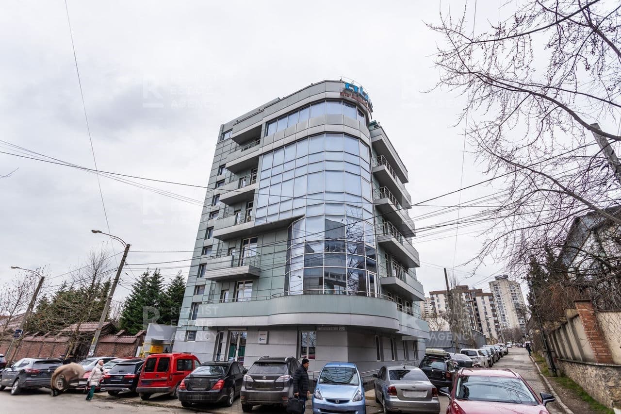 1915 m², Spațiu comercial
