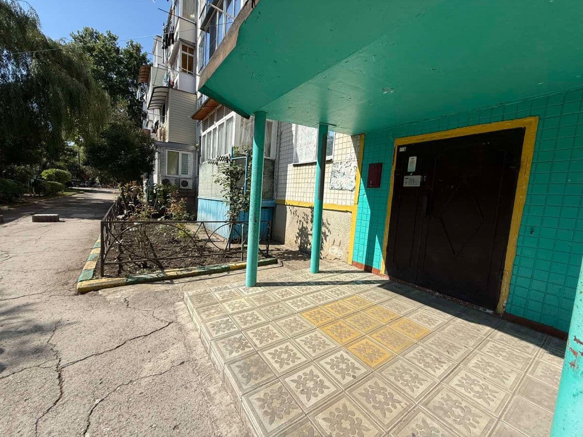 Apartament cu 3 camere, 58 m², 5 etaj