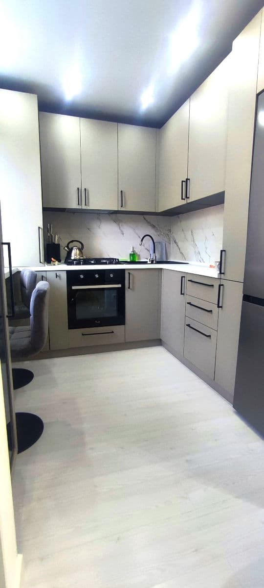 Apartament cu 3 camere, 60 m², 1 etaj