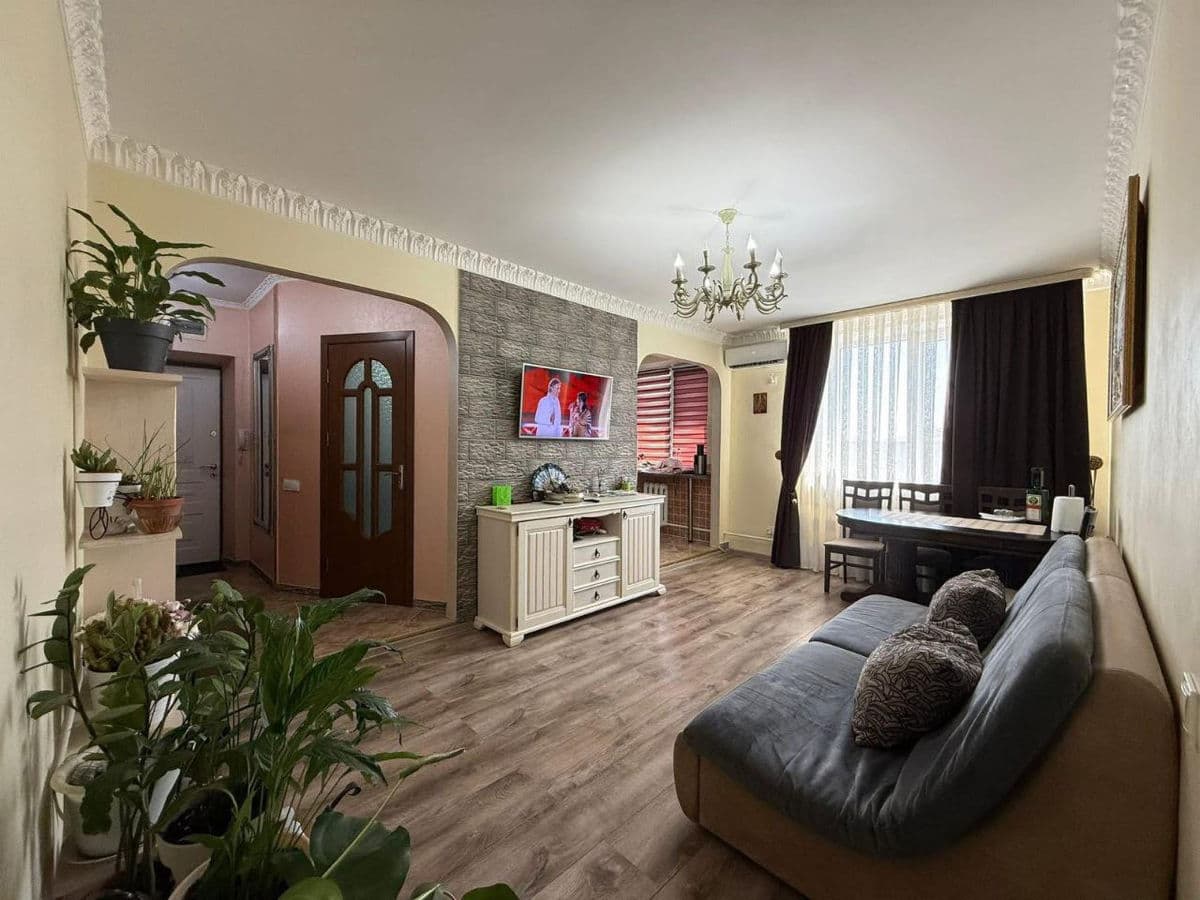 Apartament cu 3 camere, 62 m², 5 etaj