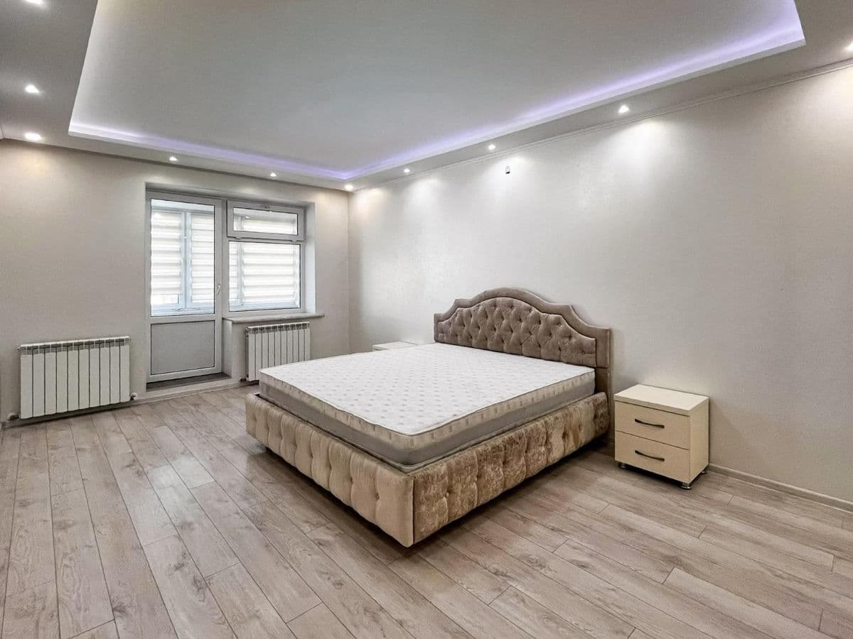 Apartament cu 3 camere, 92 m², 6 etaj