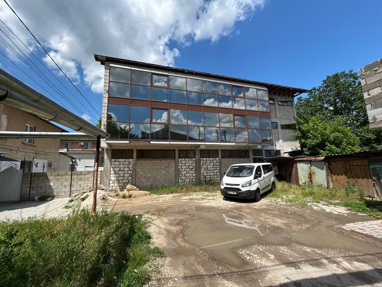 464 m², Spațiu universal