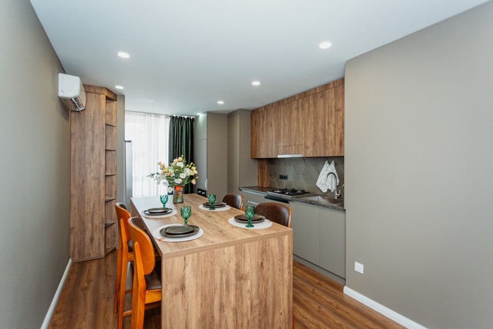 Apartament cu 3 camere, 85 m², 10 etaj