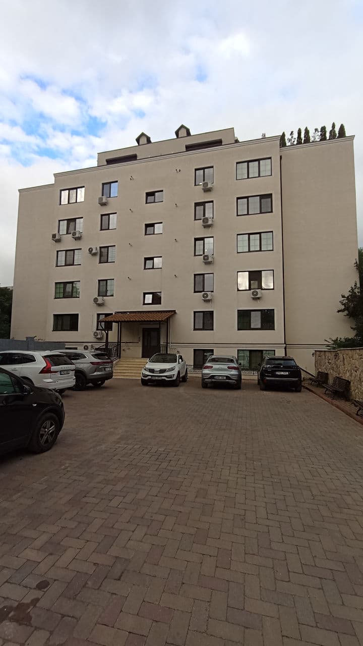 Apartament cu 1 cameră, 57 m², 1 etaj