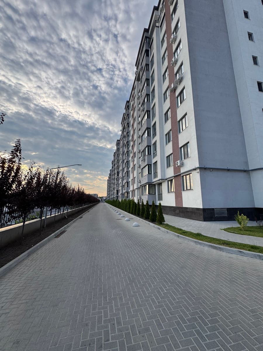 Apartament cu 2 camere, 80 m², 1 etaj