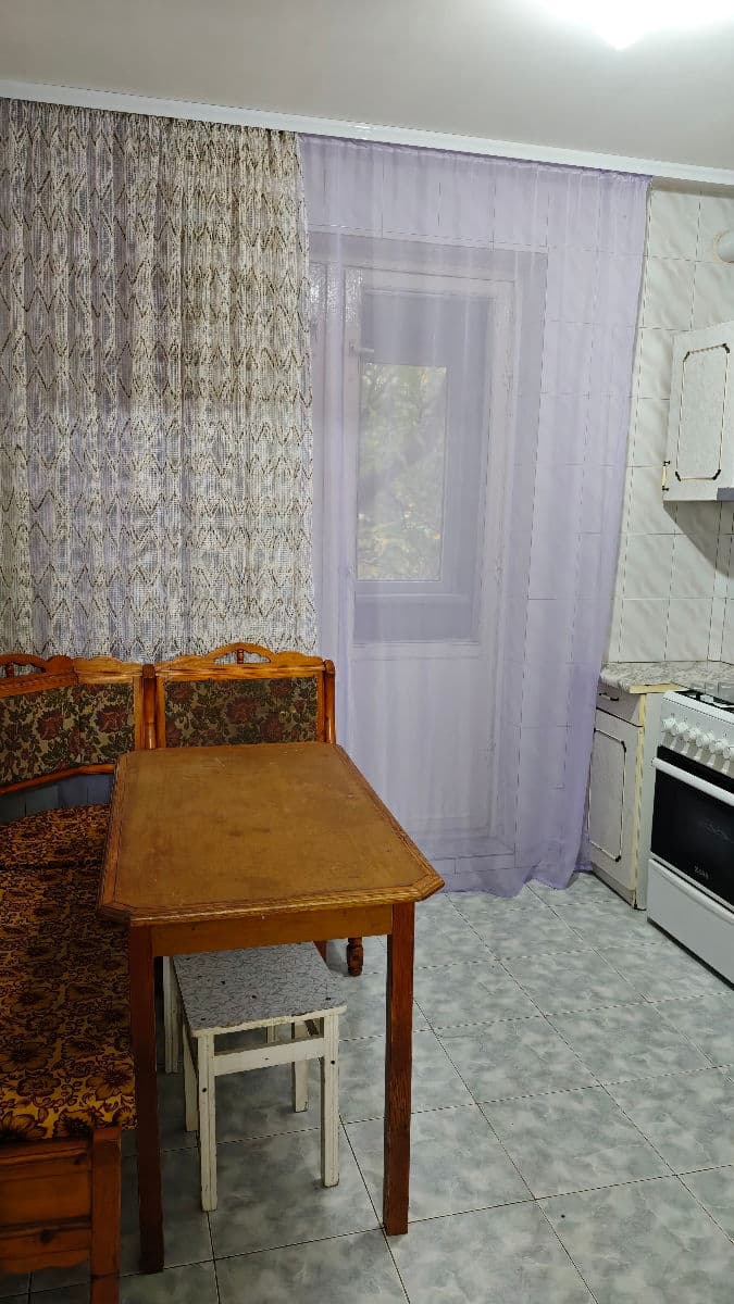 Apartament cu 1 cameră, 42 m², 2 etaj