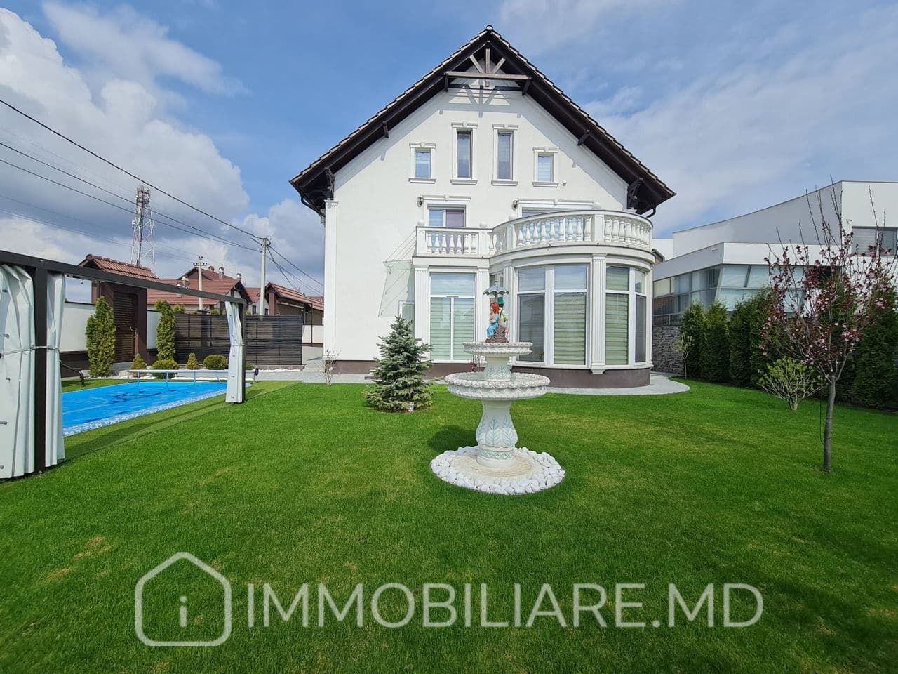Casă 280 m² pe teren 6 ari